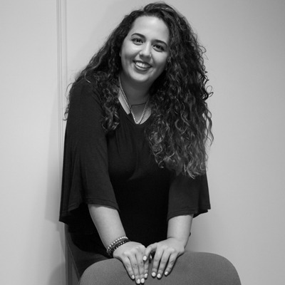 Laura, Crea y Crece Asesoría